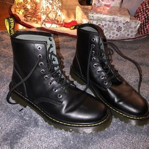 Dr. Martens boots. Like new